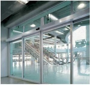 Automatic sliding door