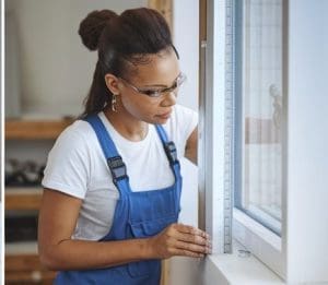 Fabricating aluminium window