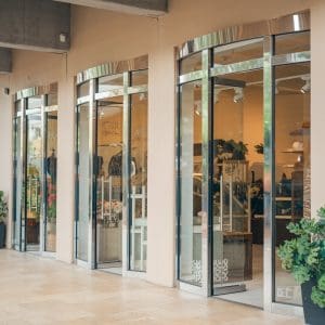 Aluminium doors store front