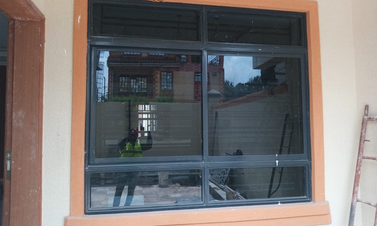 How to Maintain Aluminium Windows